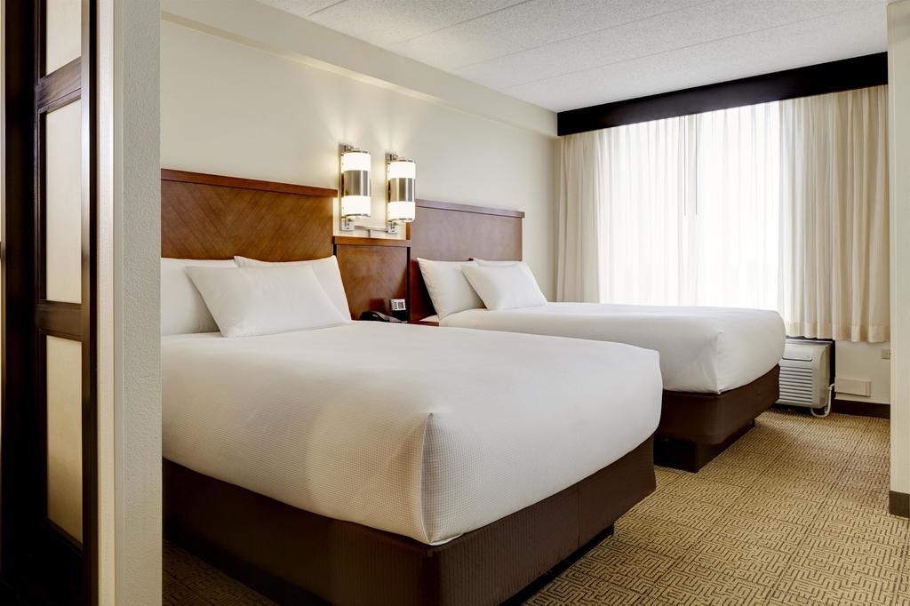 Hyatt Place Ontario/Rancho Cucamonga Экстерьер фото